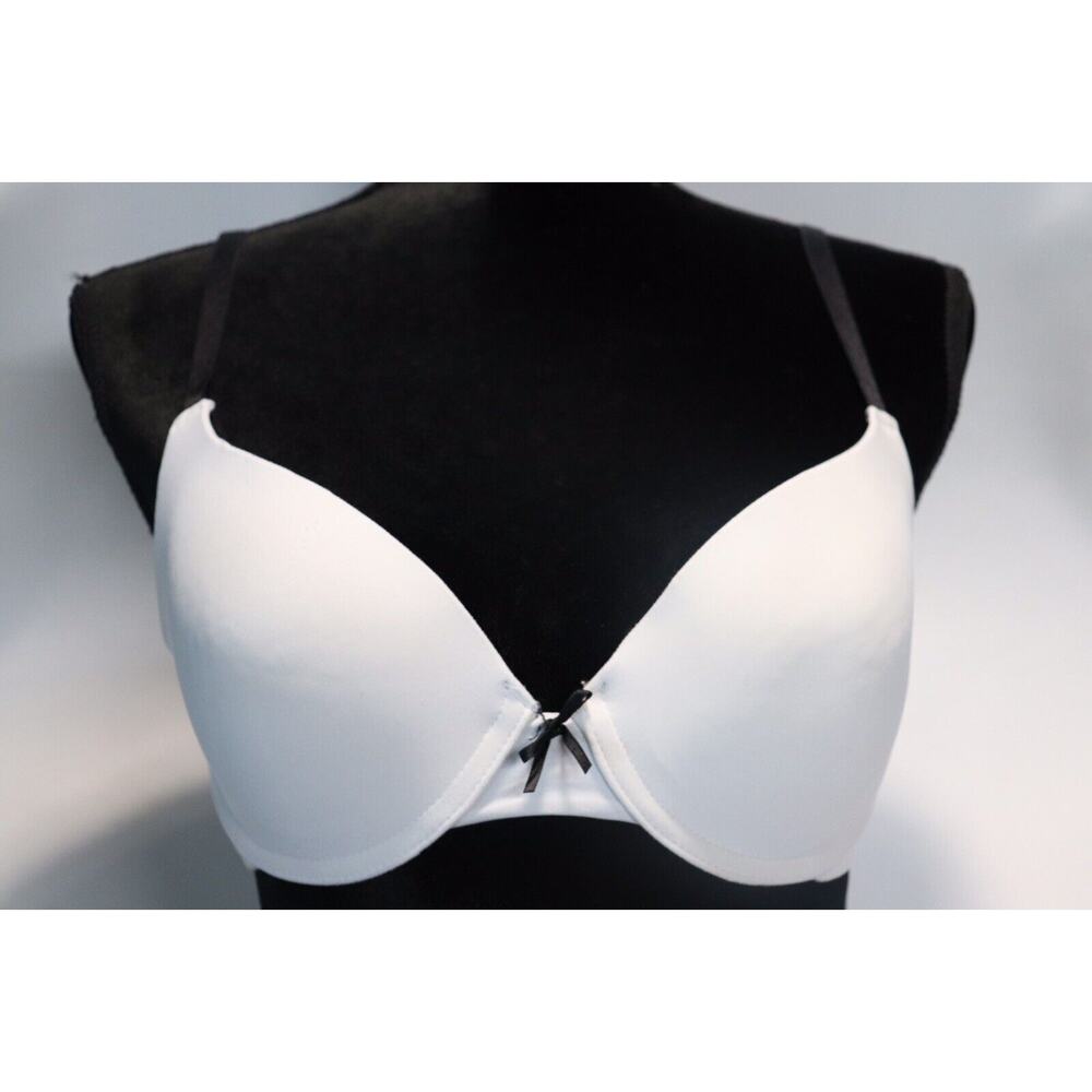 Isaac Mizrahi 34 C Bra White Underwire Basic Tee Bra Shaped Seamless Cups